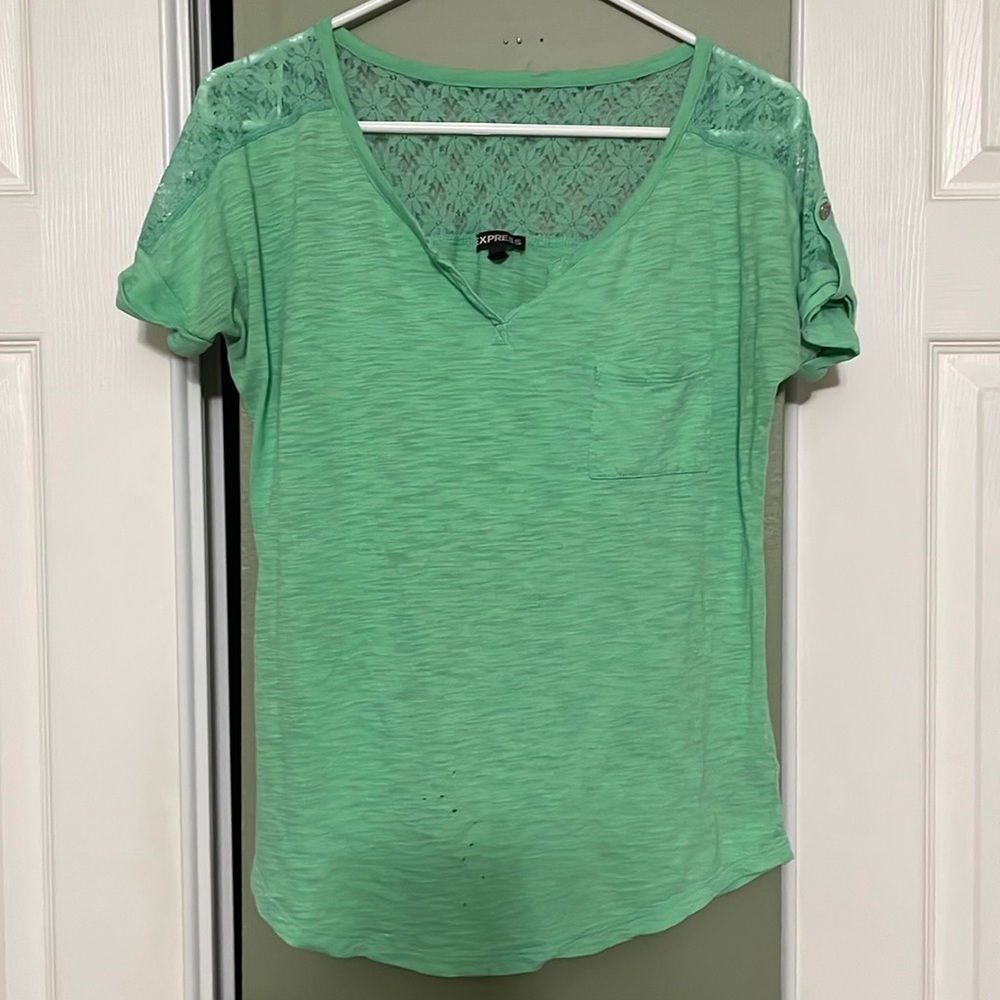 Express Short Sleeve Top, Floral Mesh Pattern on Back, Women’s Sz Small, Holes